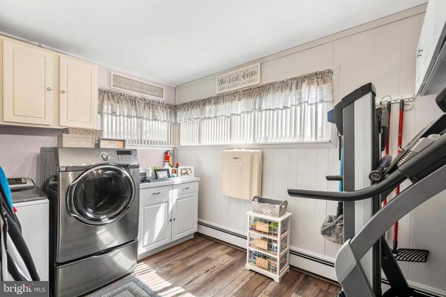54 QUINCY DR, Levittown, PA 19057