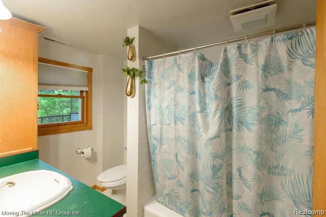 14354 Hannan Road, Romulus, MI 48174