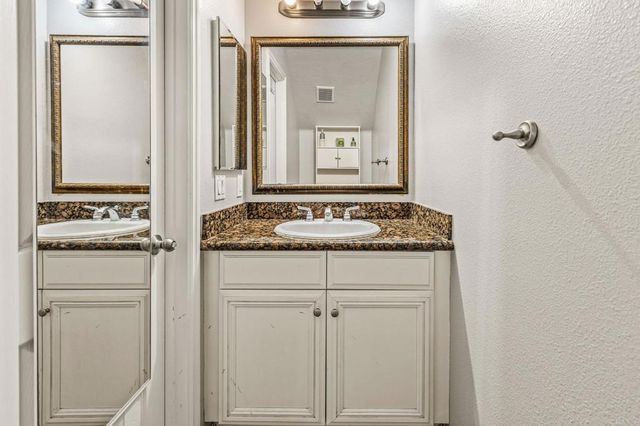 8980 Lamar St 18, Spring Valley, CA 91977