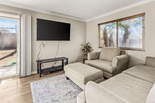 8980 Lamar St 18, Spring Valley, CA 91977