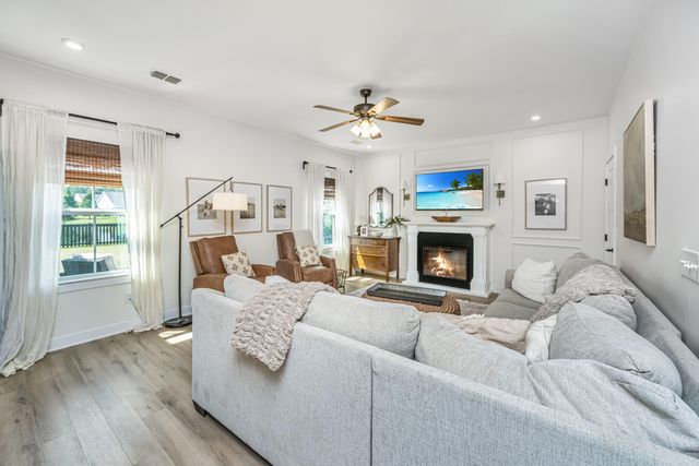 111 Corvus Street, Summerville, SC 29483