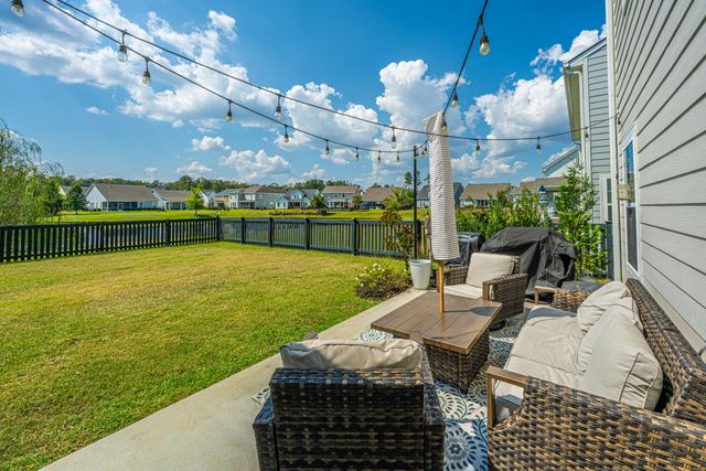 111 Corvus Street, Summerville, SC 29483