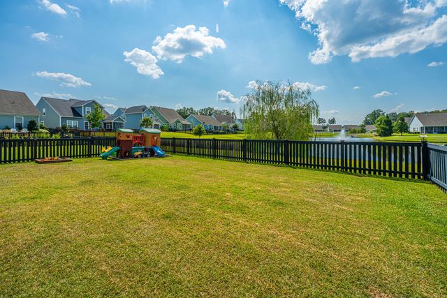 111 Corvus Street, Summerville, SC 29483