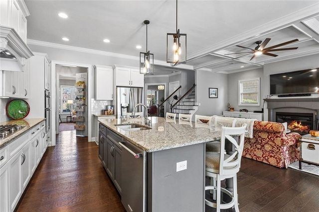 2082 Westwood SE Road, Smyrna, GA 30080