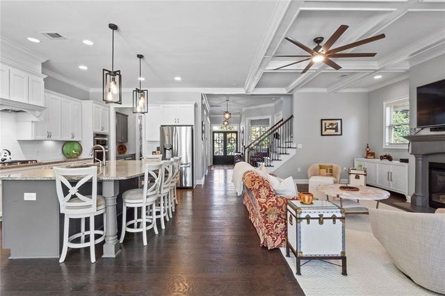 2082 Westwood SE Road, Smyrna, GA 30080