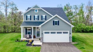 6373 Deanna Drive, Boston, NY 14075