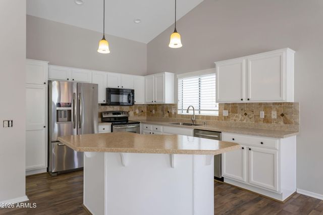 15653 W MONTEREY Way, Goodyear, AZ 85395