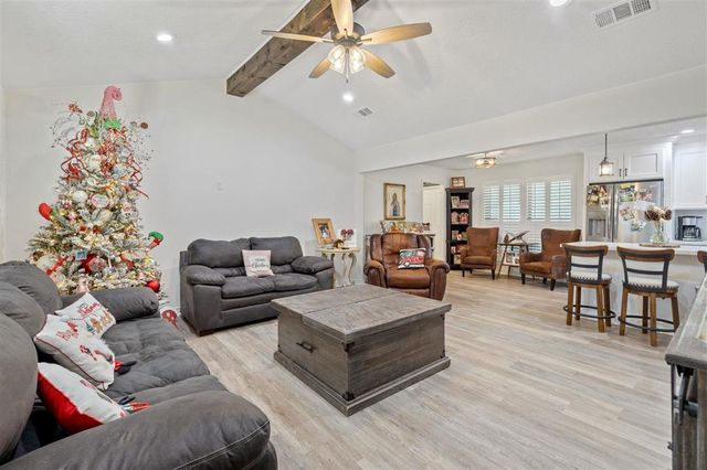 6512 Sunmeadow Lane, Lake Charles, LA 70605