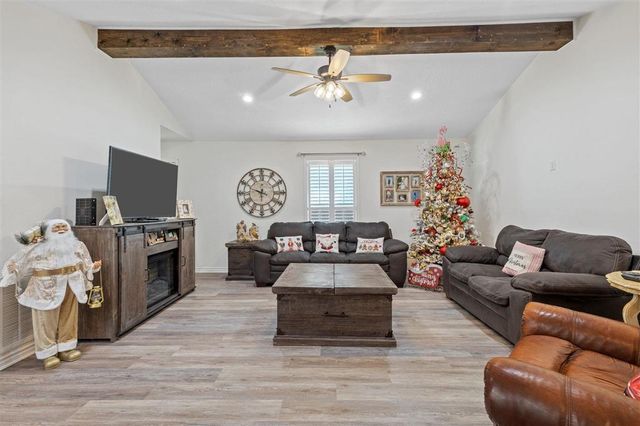 6512 Sunmeadow Lane, Lake Charles, LA 70605