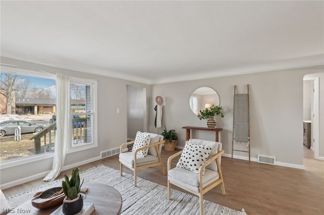 27003 Normandy Road, Bay Village, OH 44140