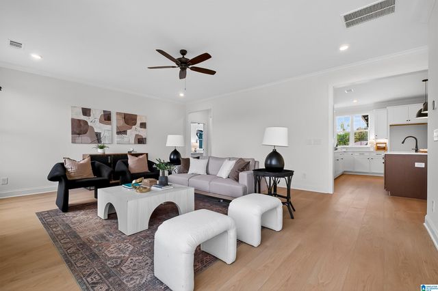 600 CALVERT CIRCLE, Hoover, AL 35244