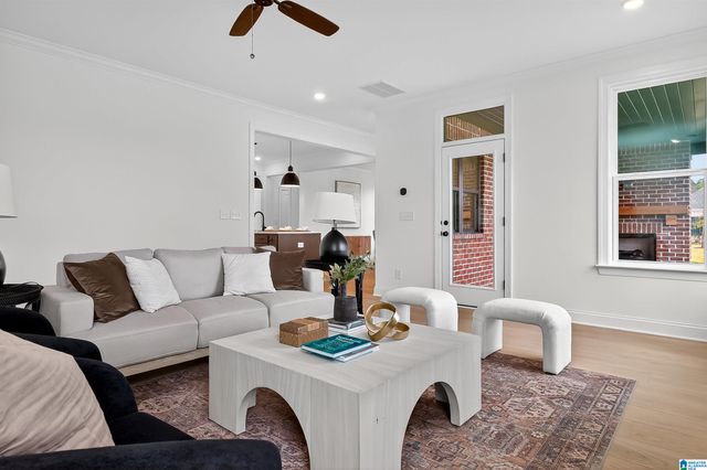 600 CALVERT CIRCLE, Hoover, AL 35244