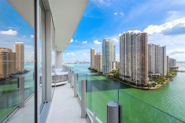 300 Biscayne Blvd Way 1605, Miami, FL 33131