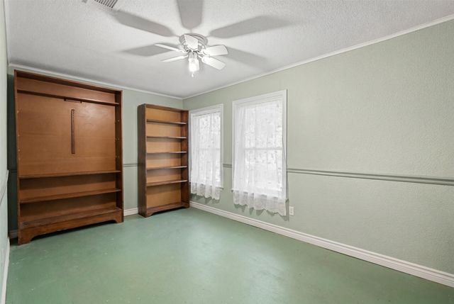 601 W 5th Street, Maypearl, TX 76064