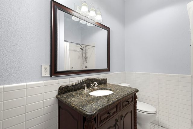 601 W 5th Street, Maypearl, TX 76064