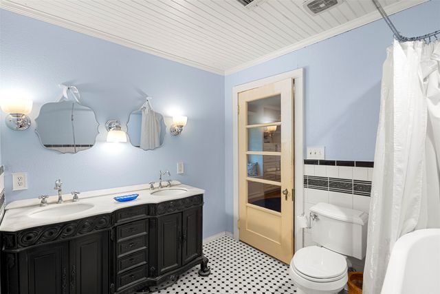 601 W 5th Street, Maypearl, TX 76064