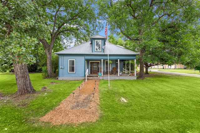 601 W 5th Street, Maypearl, TX 76064