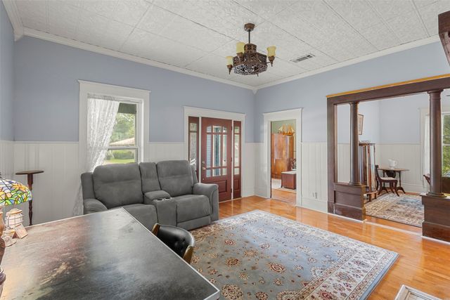 601 W 5th Street, Maypearl, TX 76064