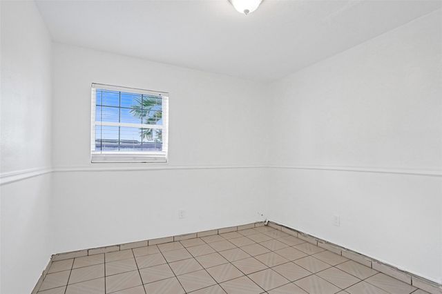 16920 NW 53rd Ave, Miami Gardens, FL 33055