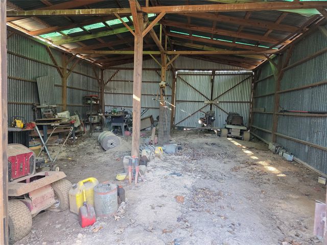 1191 County Road 3333, Omaha, TX 75571