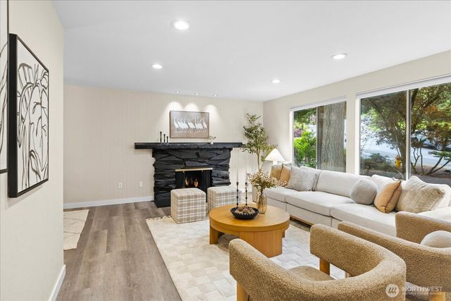 6723 158th Place SW, Edmonds, WA 98026