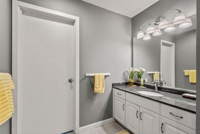 170 Millville Rd, Mendon, MA 01756