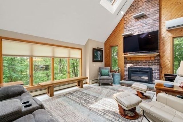 170 Millville Rd, Mendon, MA 01756