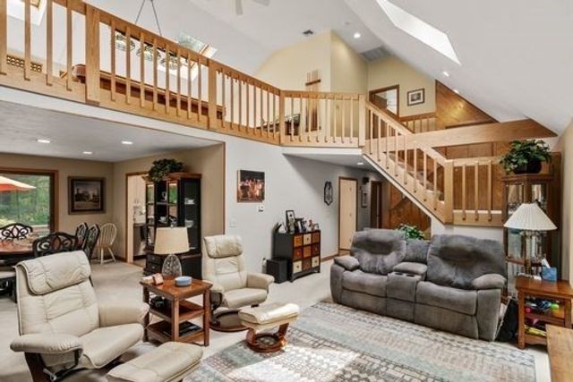170 Millville Rd, Mendon, MA 01756