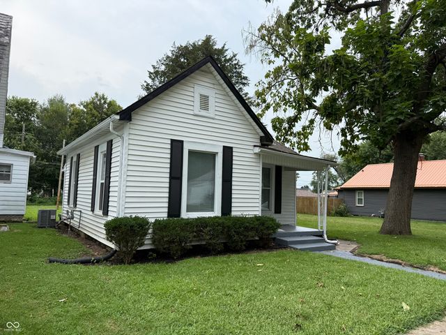 613 S 15th Street, Terre Haute, IN 47807