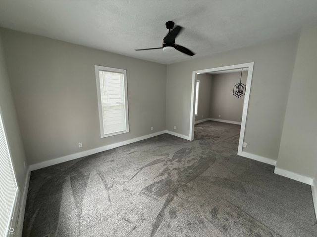613 S 15th Street, Terre Haute, IN 47807