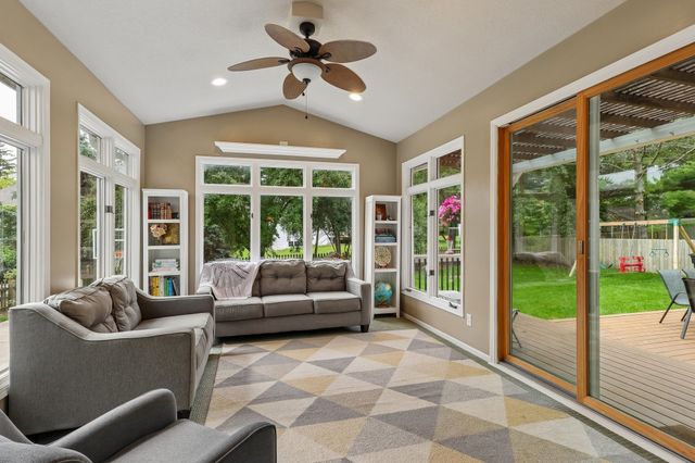14558 Hawthorn Drive, Clive, IA 50325