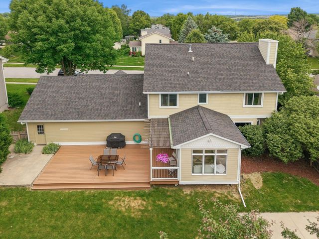 14558 Hawthorn Drive, Clive, IA 50325