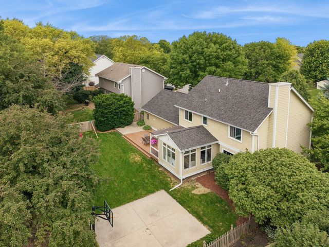 14558 Hawthorn Drive, Clive, IA 50325