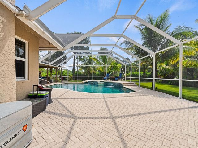 18392 N 50th St Street N, Loxahatchee, FL 33470