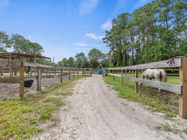 18392 N 50th St Street N, Loxahatchee, FL 33470