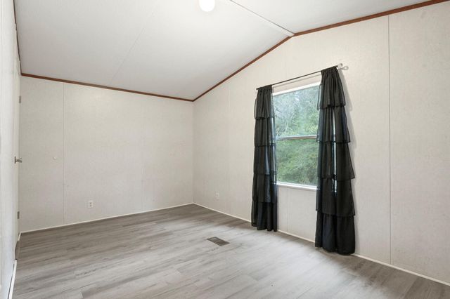 6493 Pappas Road, Waller, TX 77484