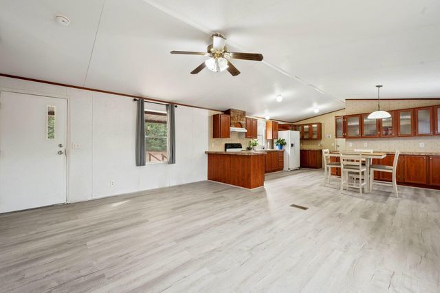 6493 Pappas Road, Waller, TX 77484