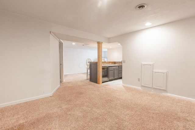 42 N Highland Court, Howard, OH 43028