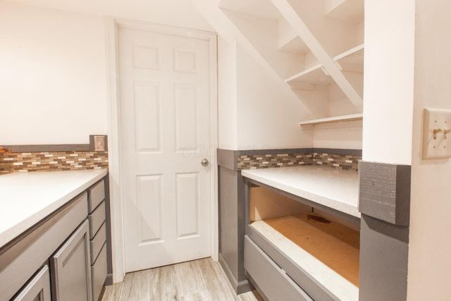 42 N Highland Court, Howard, OH 43028