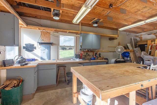 42 N Highland Court, Howard, OH 43028