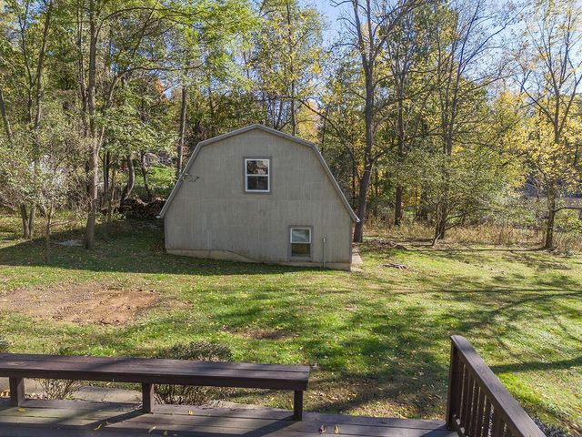 42 N Highland Court, Howard, OH 43028