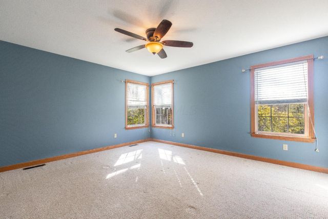 42 N Highland Court, Howard, OH 43028