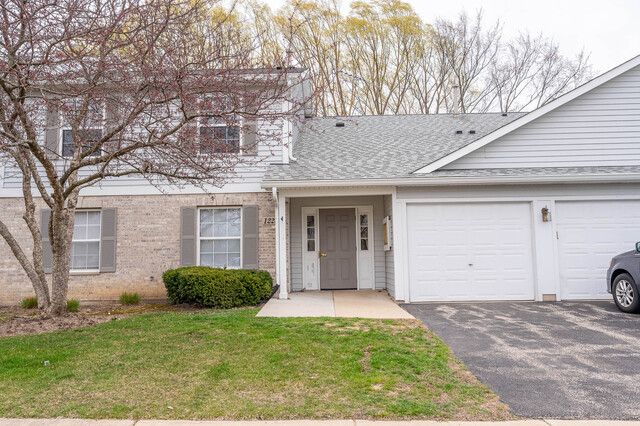 1225 N Red Oak Circle 3, Round Lake Beach, IL 60073