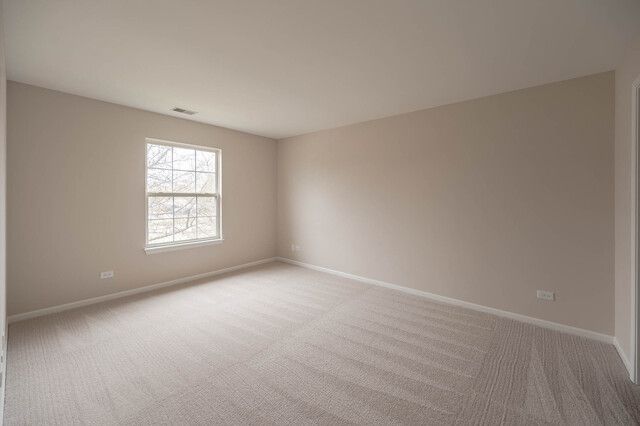 1225 N Red Oak Circle 3, Round Lake Beach, IL 60073