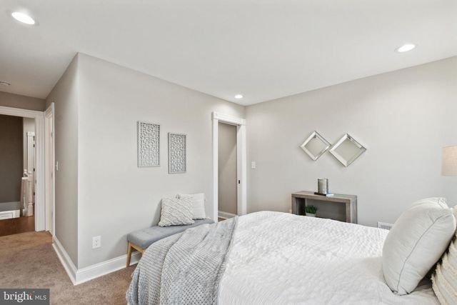 2216 E MADISON ST, Baltimore, MD 21205