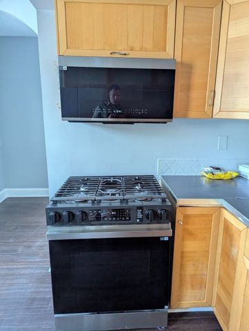 43 Whitfield St 3, Boston, MA 02124