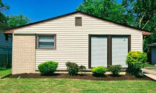 16536 Wolcott Avenue, Markham, IL 60428
