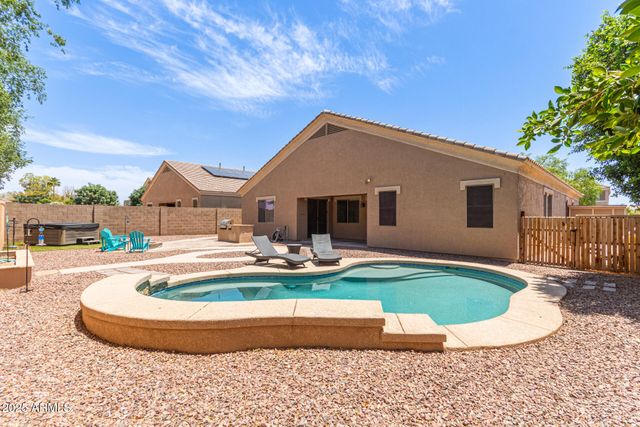 4978 E KARSTEN Drive, Chandler, AZ 85249