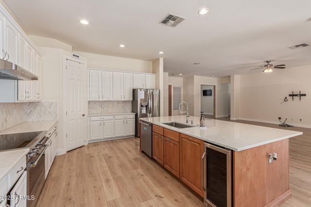 4978 E KARSTEN Drive, Chandler, AZ 85249