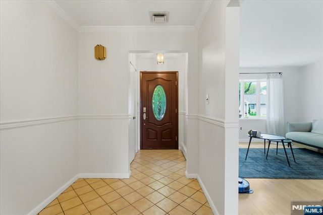 18 Hudson Street, Nutley, NJ 07110